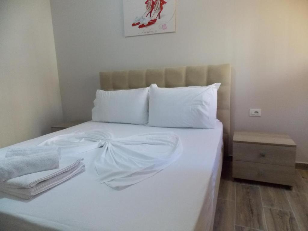 Coastline Apartments Sarandë Buitenkant foto
