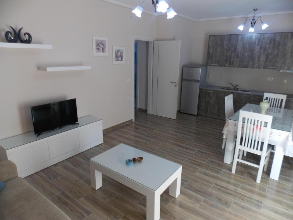 Coastline Apartments Sarandë Buitenkant foto